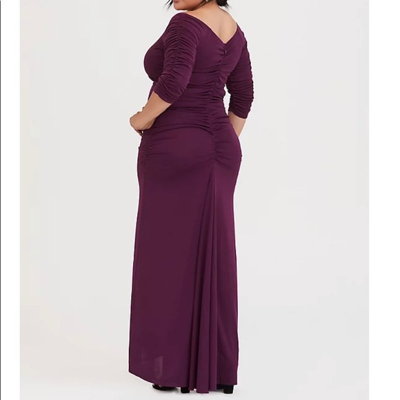 BRAND NEW TORRID off the shoulder gown - Picture 2 of 7